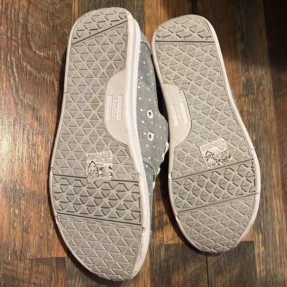 Gray white polka dot TOMS - Picture 4 of 4